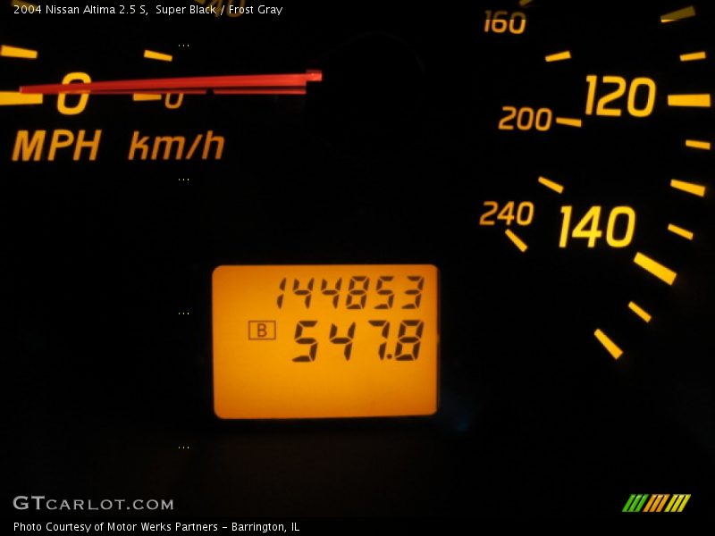 Super Black / Frost Gray 2004 Nissan Altima 2.5 S