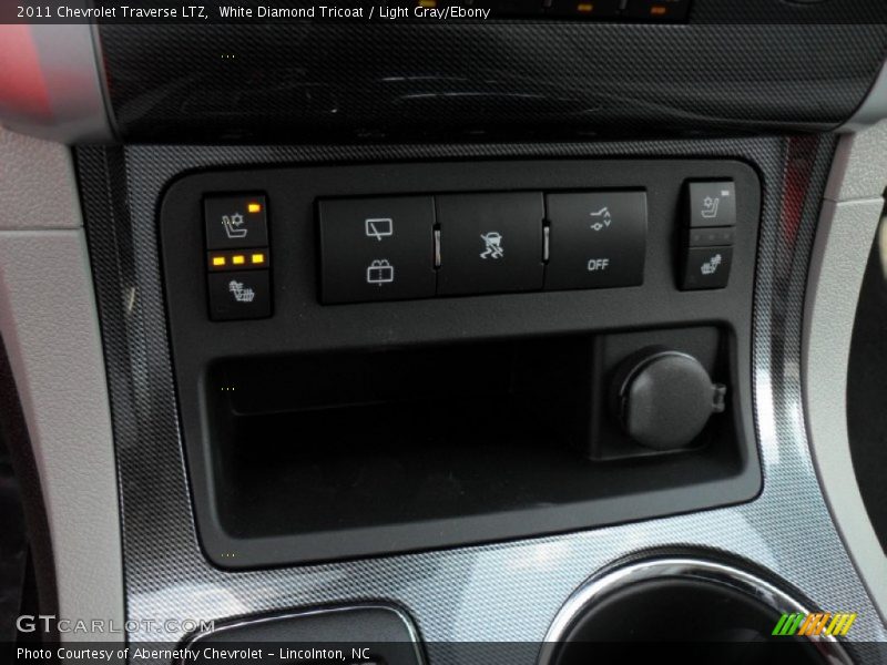 White Diamond Tricoat / Light Gray/Ebony 2011 Chevrolet Traverse LTZ