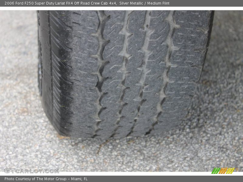 Silver Metallic / Medium Flint 2006 Ford F250 Super Duty Lariat FX4 Off Road Crew Cab 4x4