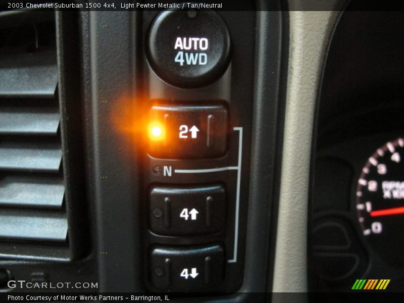 Light Pewter Metallic / Tan/Neutral 2003 Chevrolet Suburban 1500 4x4
