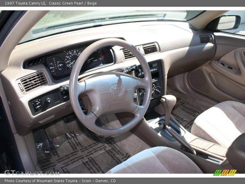 Classic Green Pearl / Beige 1997 Toyota Camry LE