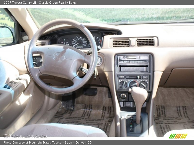 Classic Green Pearl / Beige 1997 Toyota Camry LE