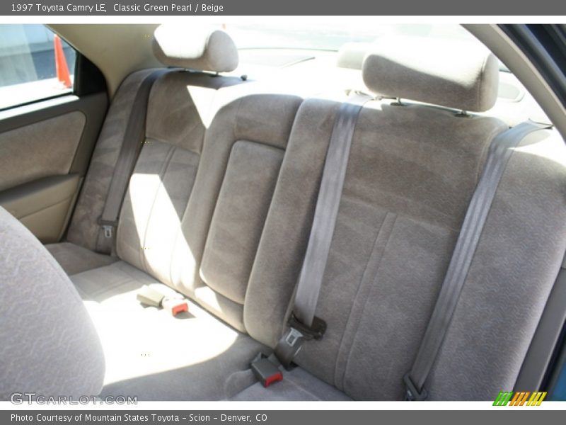 Classic Green Pearl / Beige 1997 Toyota Camry LE