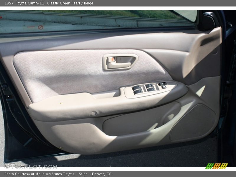 Classic Green Pearl / Beige 1997 Toyota Camry LE