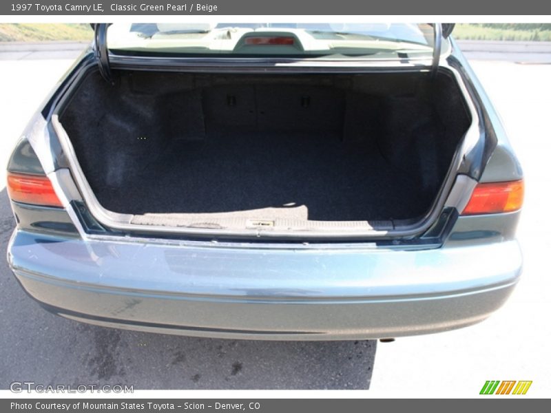 Classic Green Pearl / Beige 1997 Toyota Camry LE