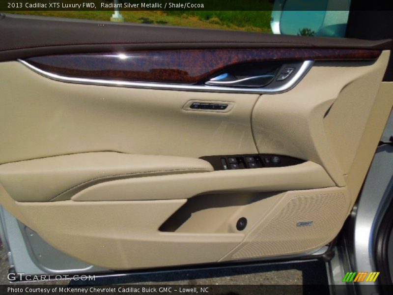 Radiant Silver Metallic / Shale/Cocoa 2013 Cadillac XTS Luxury FWD