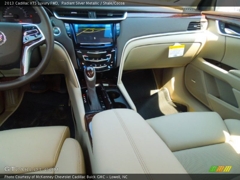 Radiant Silver Metallic / Shale/Cocoa 2013 Cadillac XTS Luxury FWD