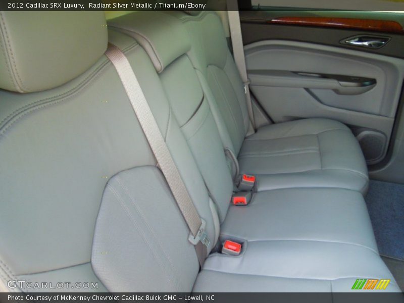 Radiant Silver Metallic / Titanium/Ebony 2012 Cadillac SRX Luxury