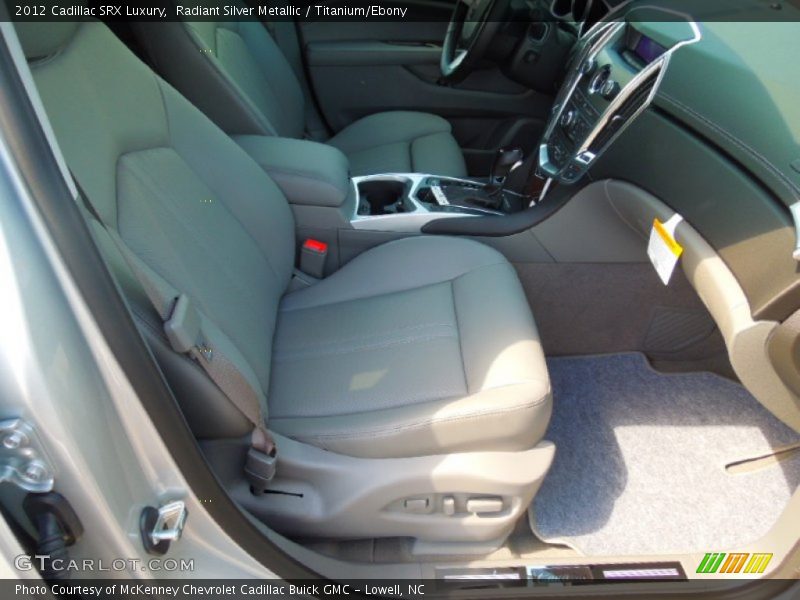 Radiant Silver Metallic / Titanium/Ebony 2012 Cadillac SRX Luxury
