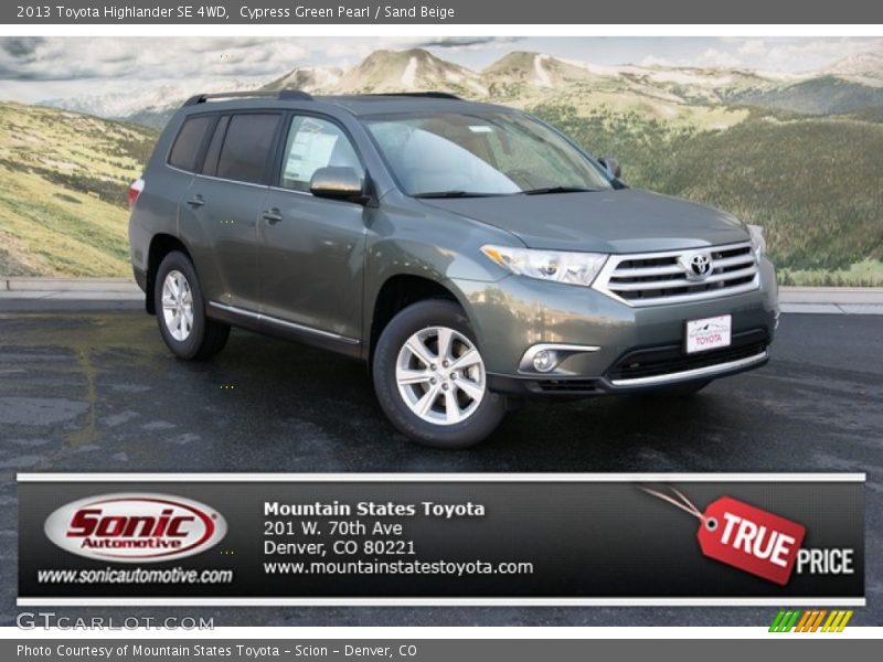 Cypress Green Pearl / Sand Beige 2013 Toyota Highlander SE 4WD
