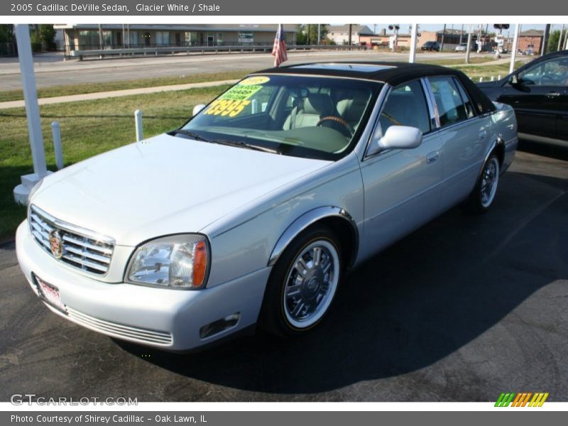 Glacier White / Shale 2005 Cadillac DeVille Sedan