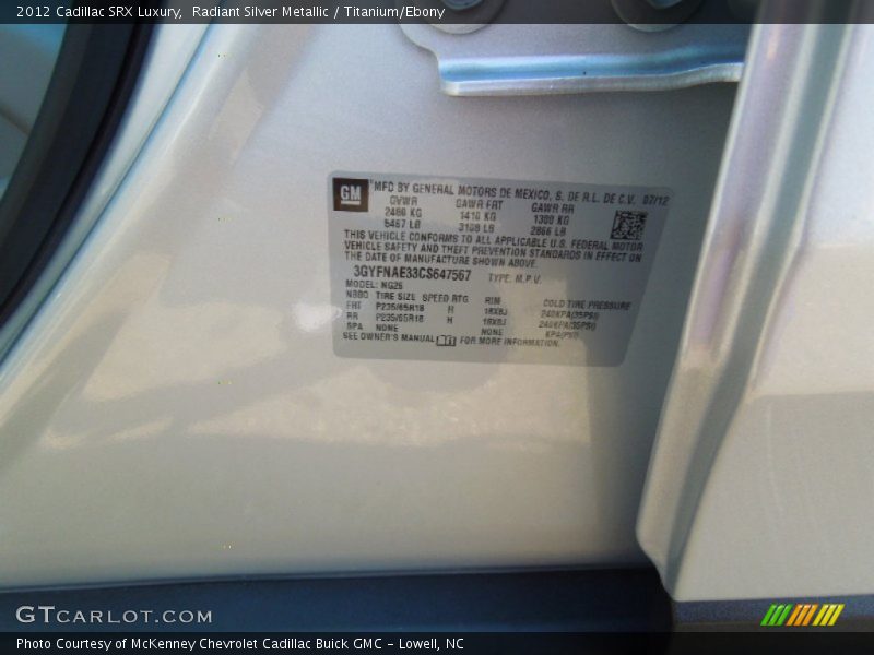 Radiant Silver Metallic / Titanium/Ebony 2012 Cadillac SRX Luxury