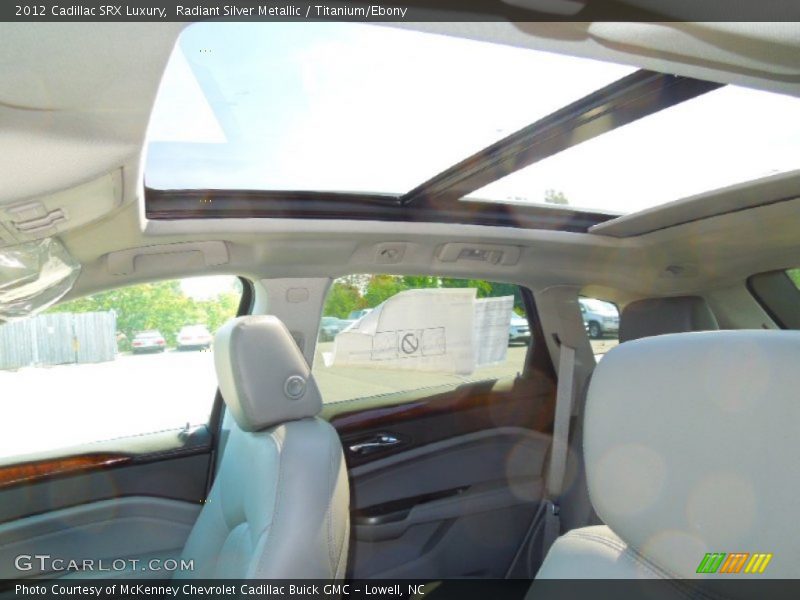 Radiant Silver Metallic / Titanium/Ebony 2012 Cadillac SRX Luxury