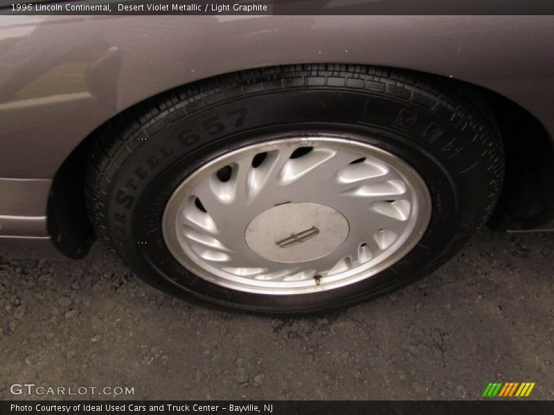 Desert Violet Metallic / Light Graphite 1996 Lincoln Continental