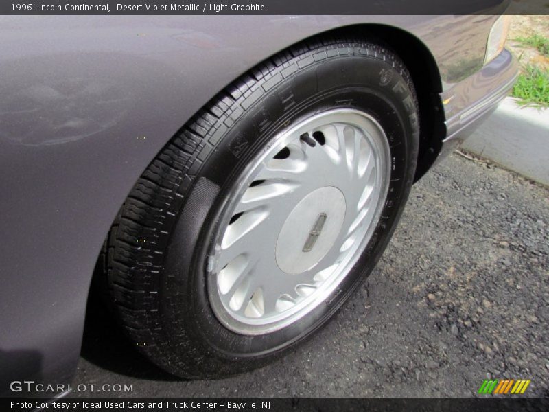 Desert Violet Metallic / Light Graphite 1996 Lincoln Continental
