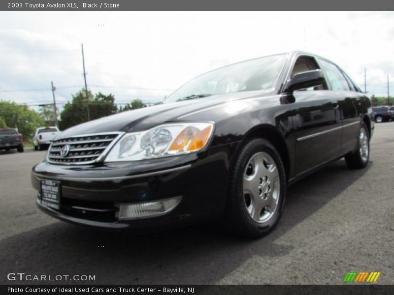 Black / Stone 2003 Toyota Avalon XLS