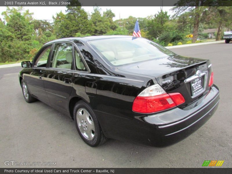 Black / Stone 2003 Toyota Avalon XLS