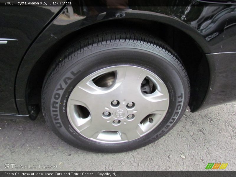 Black / Stone 2003 Toyota Avalon XLS