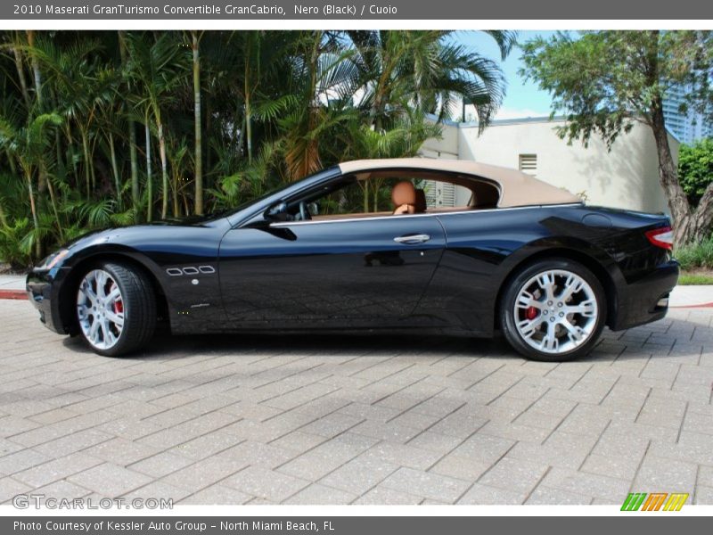  2010 GranTurismo Convertible GranCabrio Nero (Black)