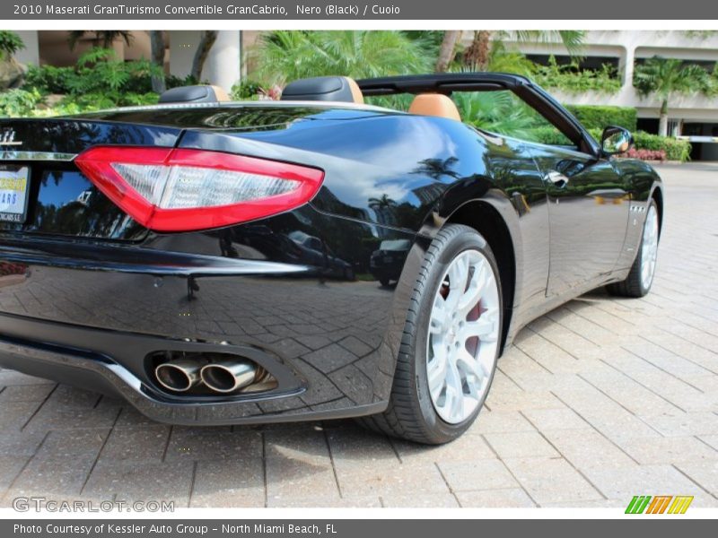 Nero (Black) / Cuoio 2010 Maserati GranTurismo Convertible GranCabrio