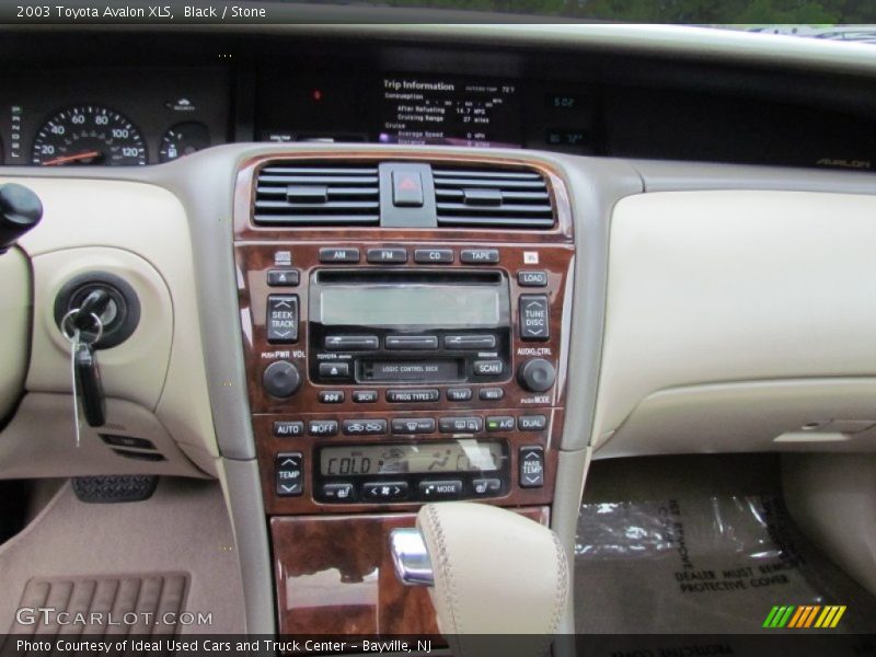 Black / Stone 2003 Toyota Avalon XLS
