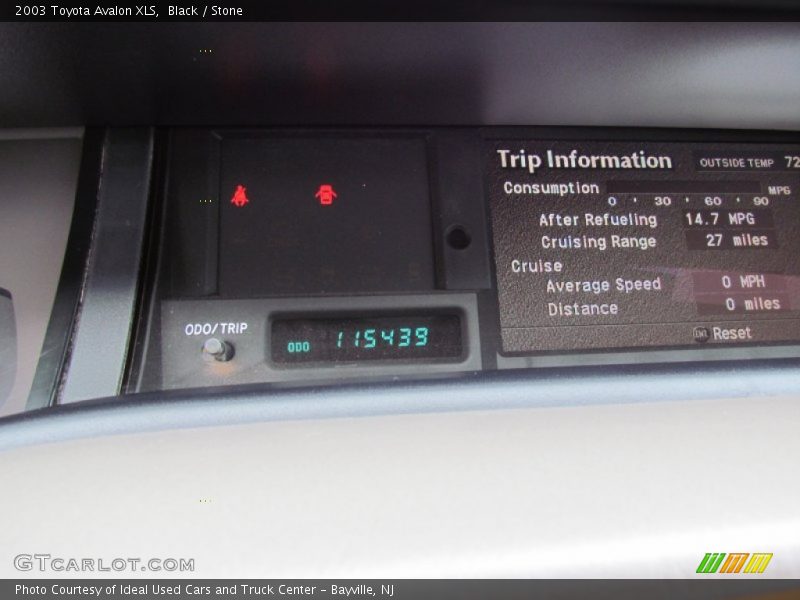 Black / Stone 2003 Toyota Avalon XLS