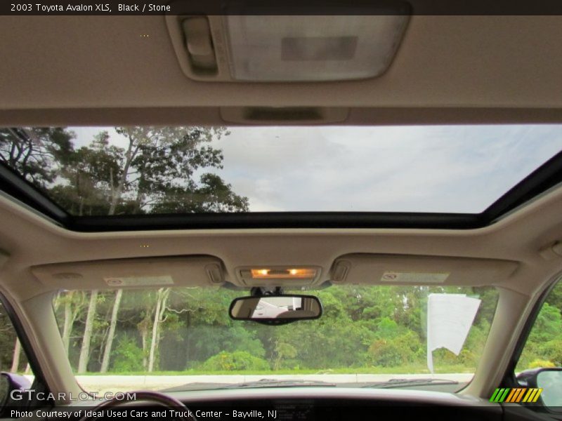 Black / Stone 2003 Toyota Avalon XLS