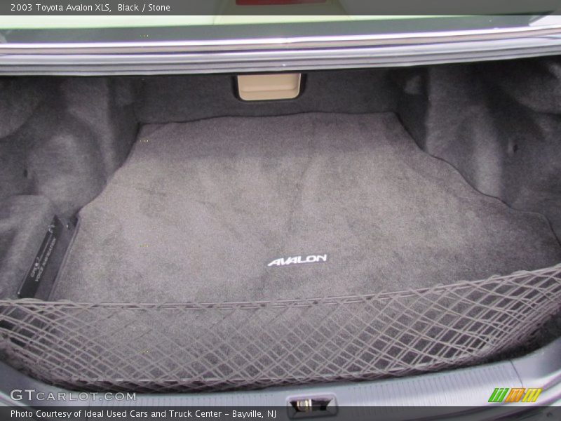 Black / Stone 2003 Toyota Avalon XLS