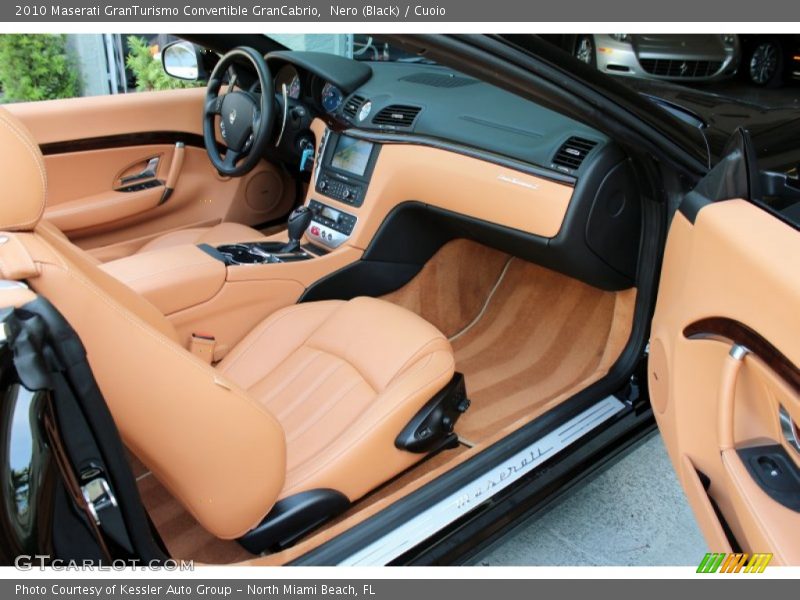  2010 GranTurismo Convertible GranCabrio Cuoio Interior