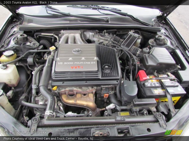 Black / Stone 2003 Toyota Avalon XLS