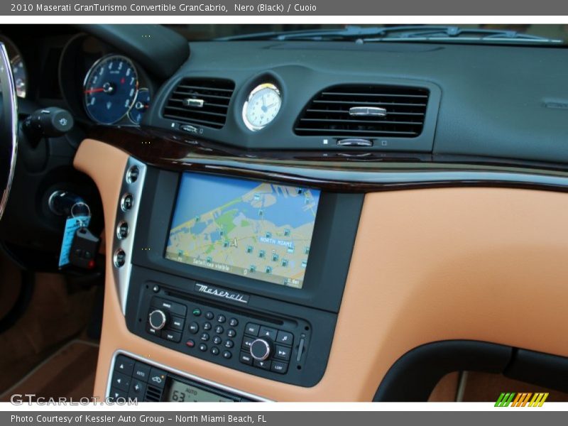 Controls of 2010 GranTurismo Convertible GranCabrio