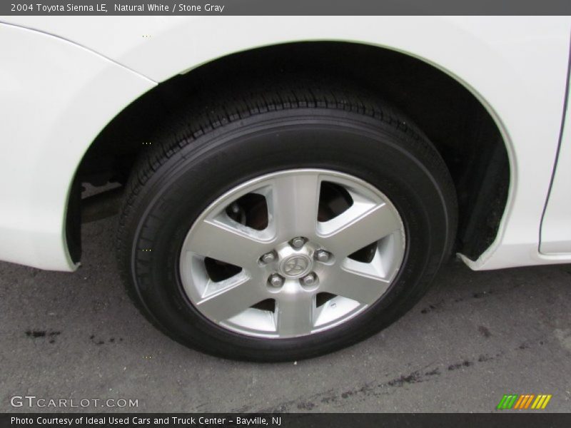 Natural White / Stone Gray 2004 Toyota Sienna LE