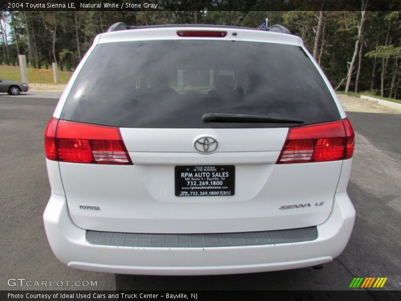 Natural White / Stone Gray 2004 Toyota Sienna LE