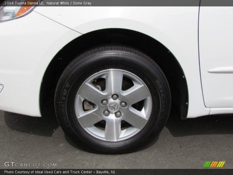 Natural White / Stone Gray 2004 Toyota Sienna LE
