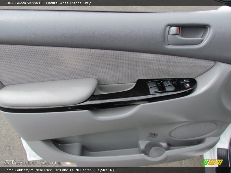 Natural White / Stone Gray 2004 Toyota Sienna LE