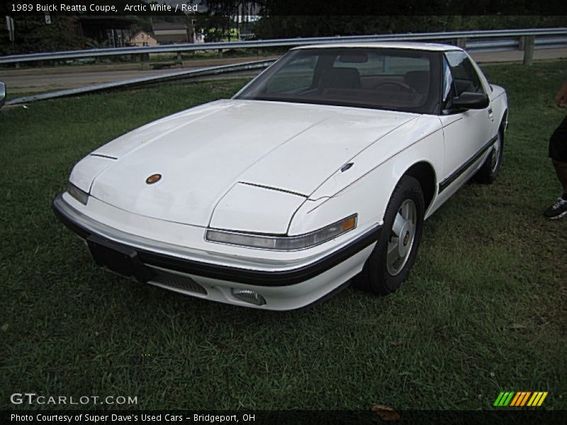 Arctic White / Red 1989 Buick Reatta Coupe