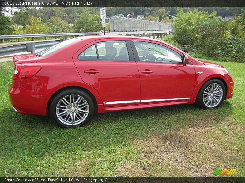 Vivid Red / Black 2011 Suzuki Kizashi GTS AWD