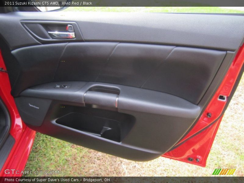 Door Panel of 2011 Kizashi GTS AWD
