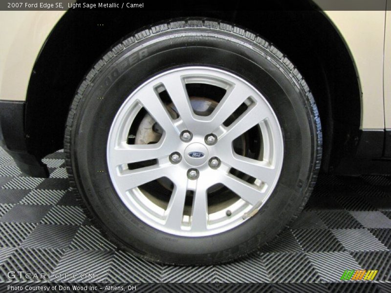 Light Sage Metallic / Camel 2007 Ford Edge SE