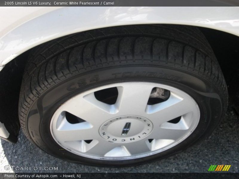Ceramic White Pearlescent / Camel 2005 Lincoln LS V6 Luxury