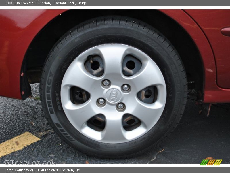  2006 Spectra EX Sedan Wheel