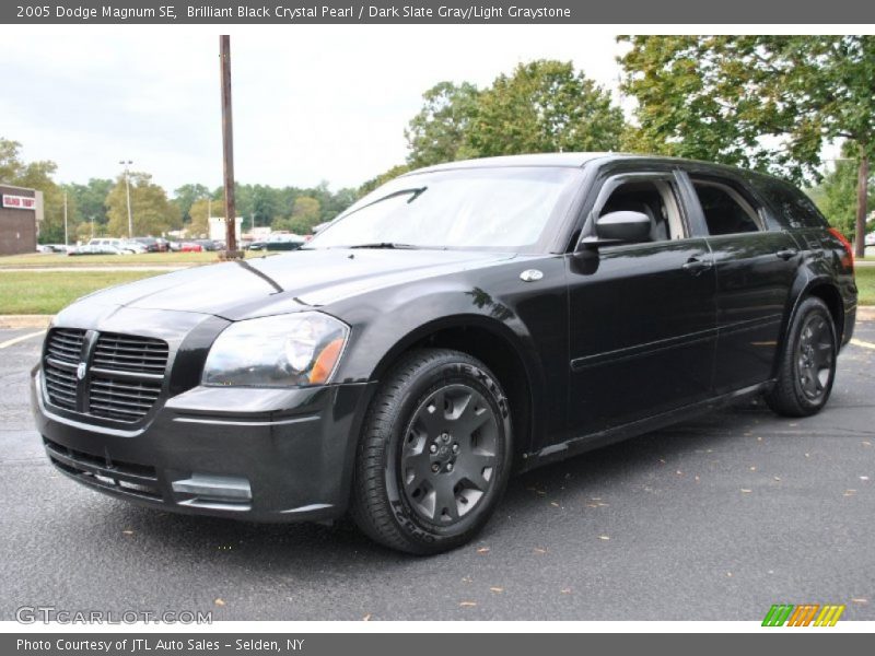 Brilliant Black Crystal Pearl / Dark Slate Gray/Light Graystone 2005 Dodge Magnum SE
