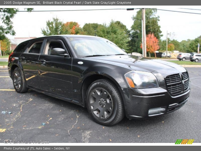 Brilliant Black Crystal Pearl / Dark Slate Gray/Light Graystone 2005 Dodge Magnum SE