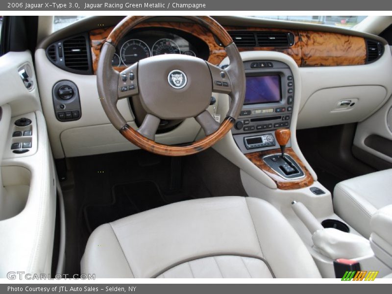 Dashboard of 2006 X-Type 3.0