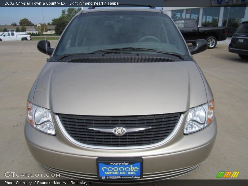 Light Almond Pearl / Taupe 2003 Chrysler Town & Country EX