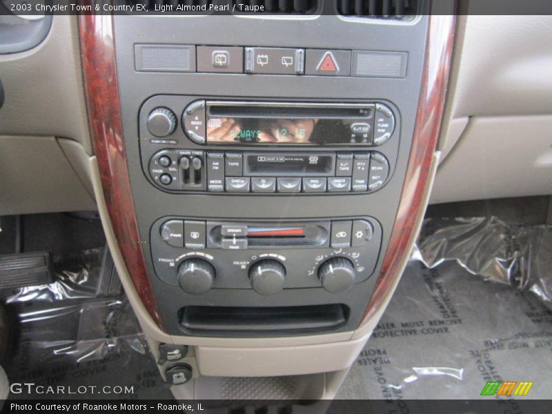 Controls of 2003 Town & Country EX