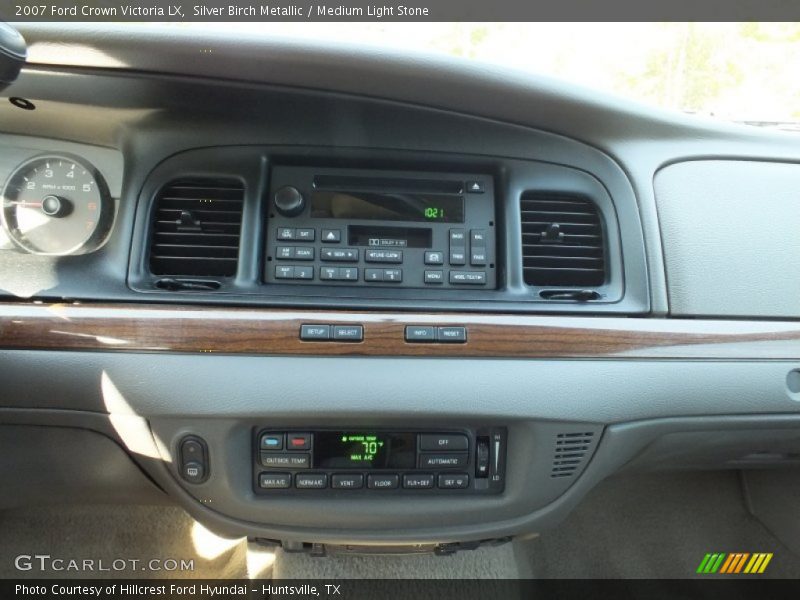 Controls of 2007 Crown Victoria LX