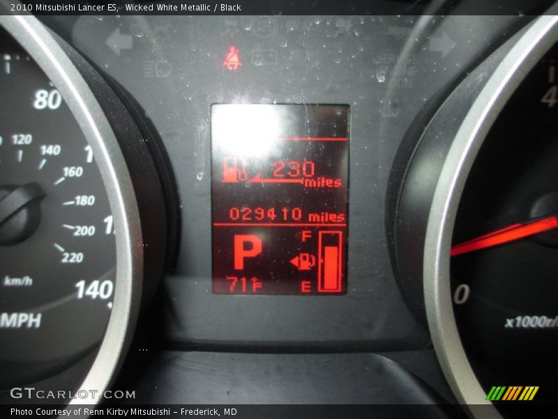 Wicked White Metallic / Black 2010 Mitsubishi Lancer ES