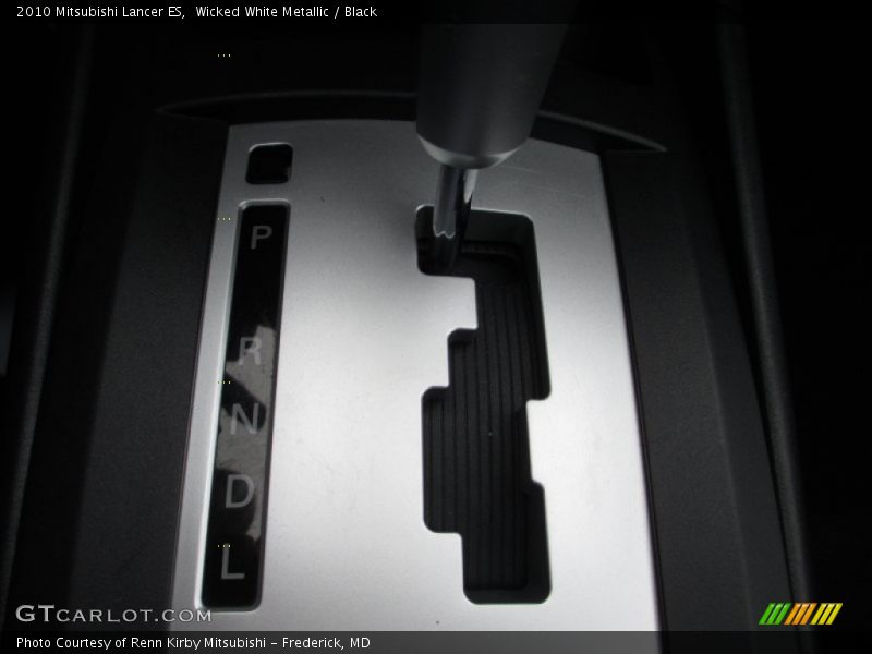 Wicked White Metallic / Black 2010 Mitsubishi Lancer ES