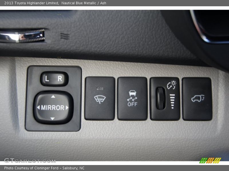 Nautical Blue Metallic / Ash 2013 Toyota Highlander Limited